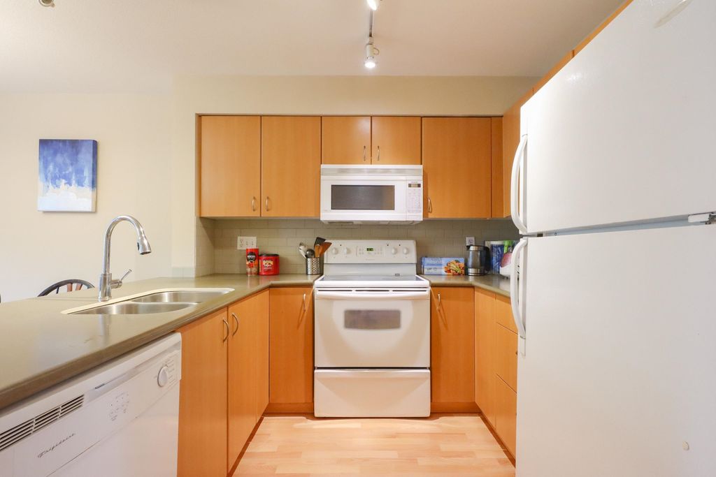 listing image 1105807433446390567