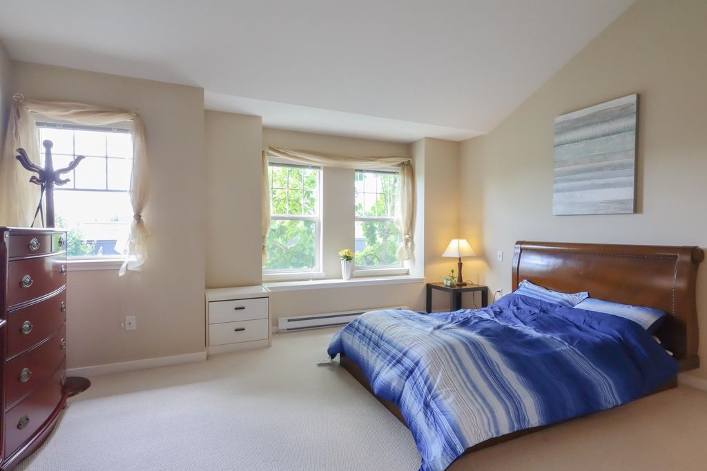 listing image 1100182555815274715