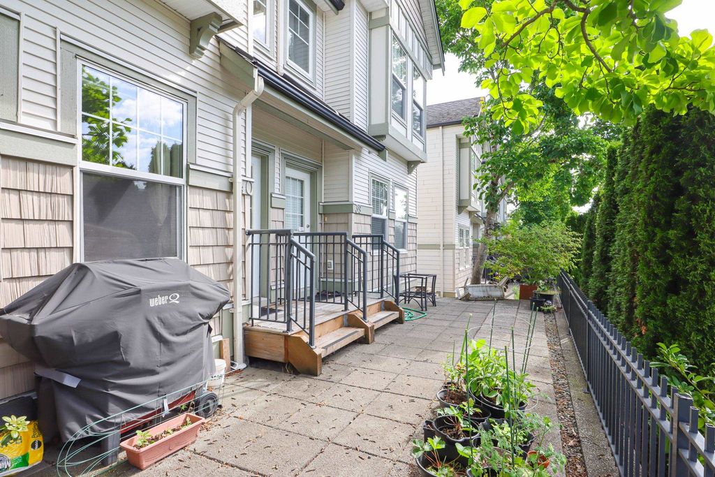 listing image 1102896321413814925