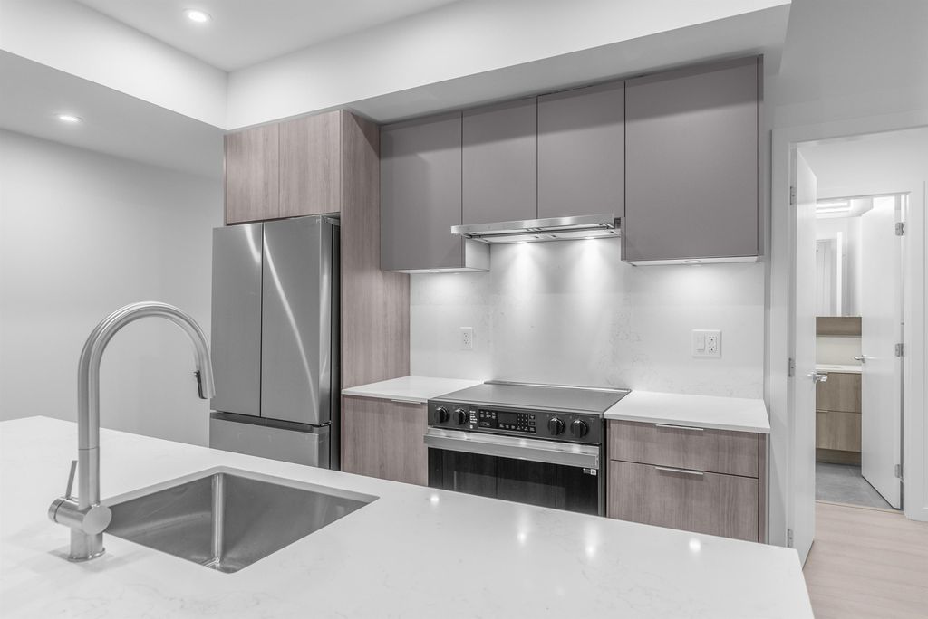 listing image 1104190876552165628