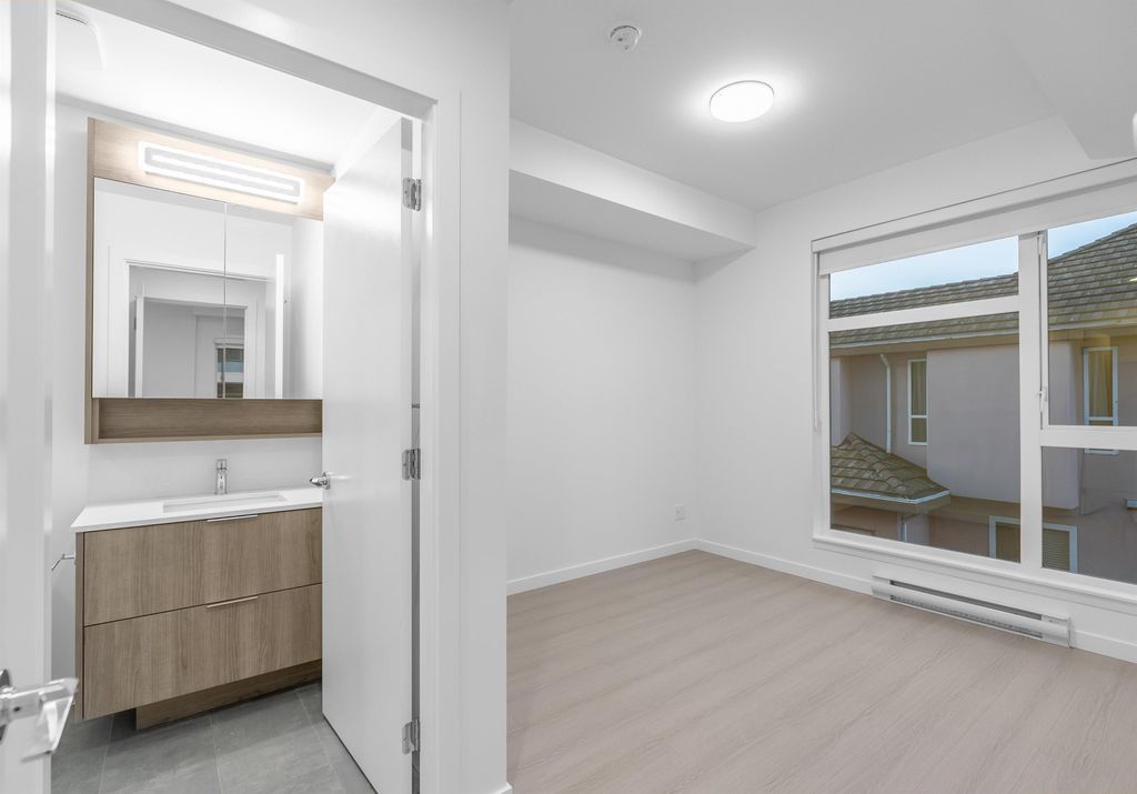 listing image 1106119259330255541