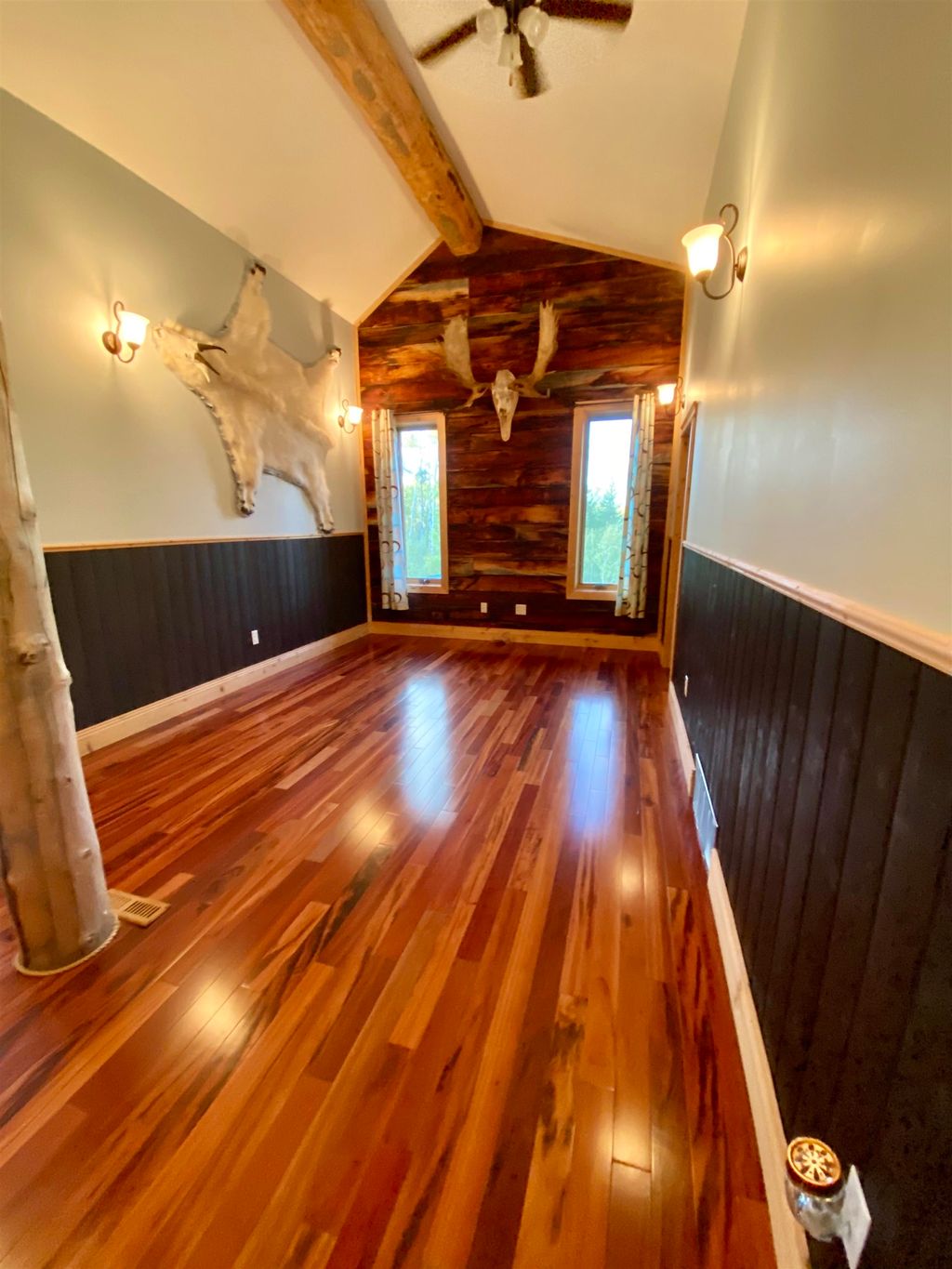listing image 1100524972274139617