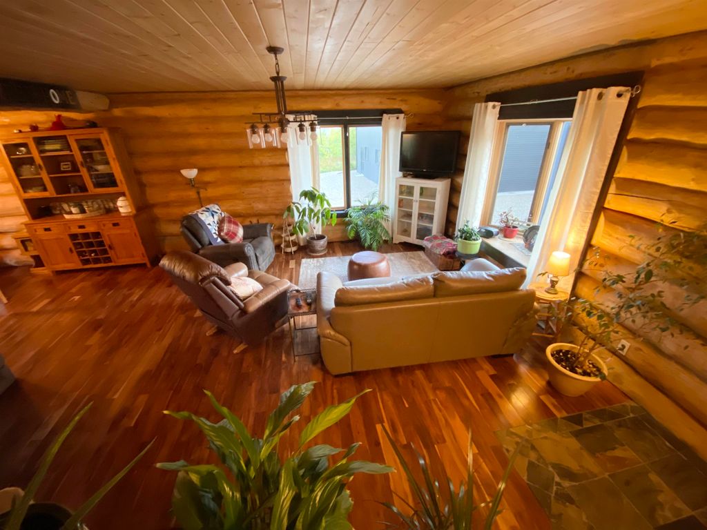 listing image 1106833148821682585