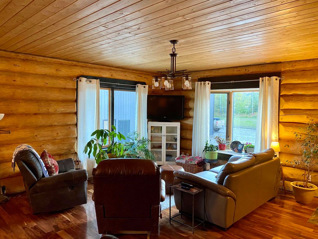 listing image 1105471238373039430