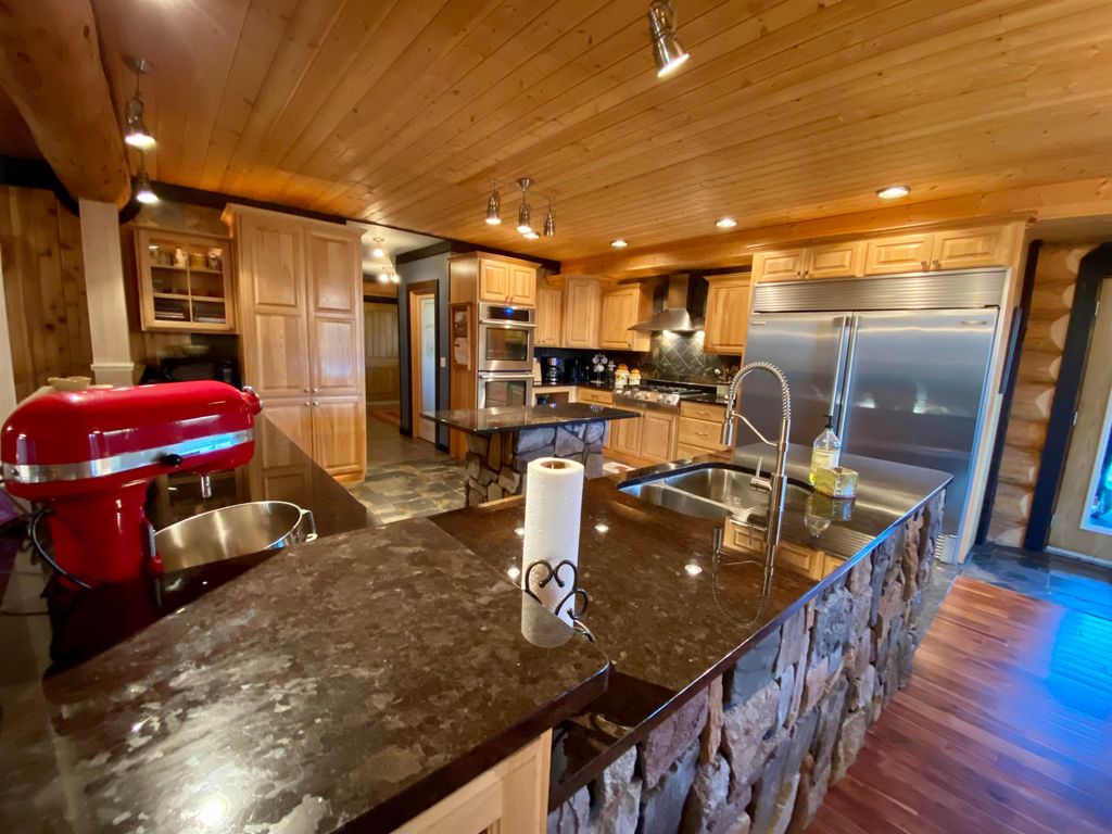 listing image 1100857705166699860