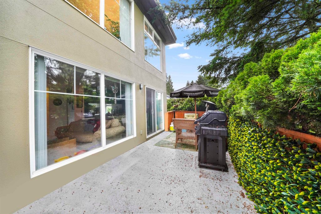 listing image 1103869518782003854