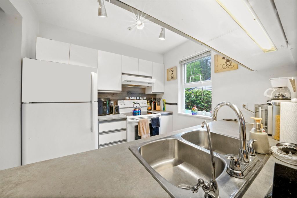 listing image 1102019918456264845