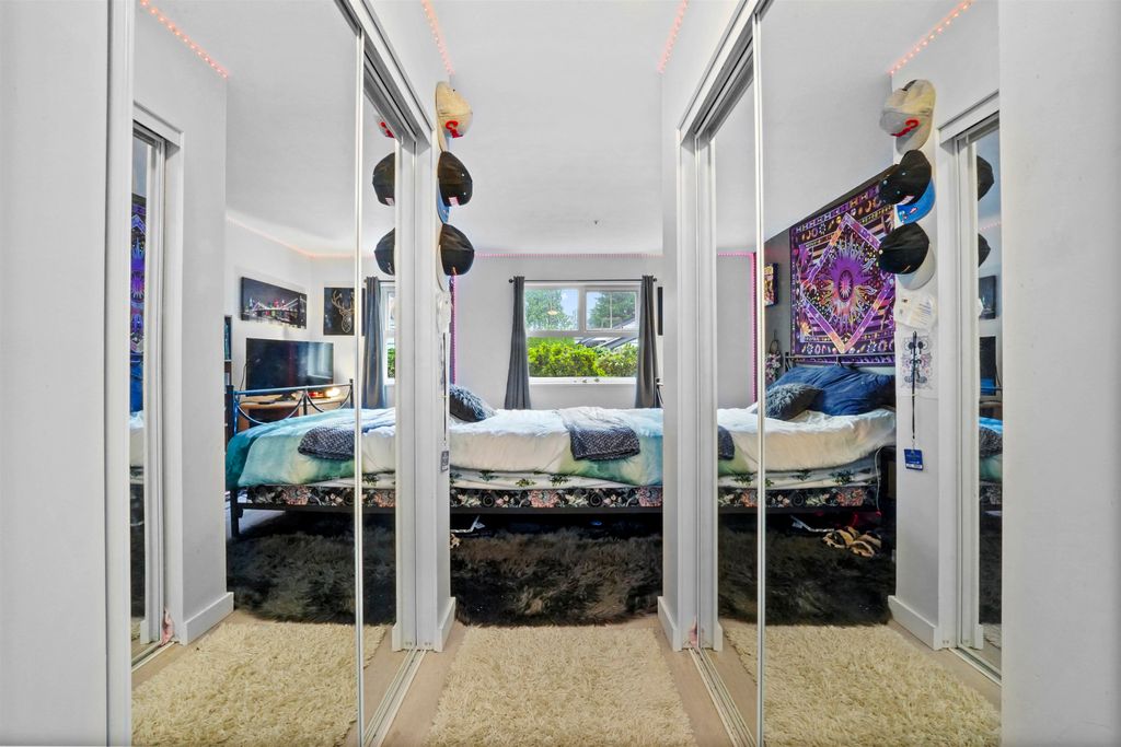 listing image 1102850987353402550