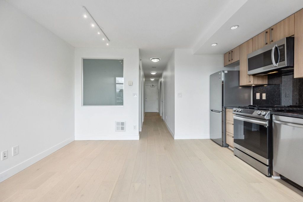 listing image 1107958199781695371