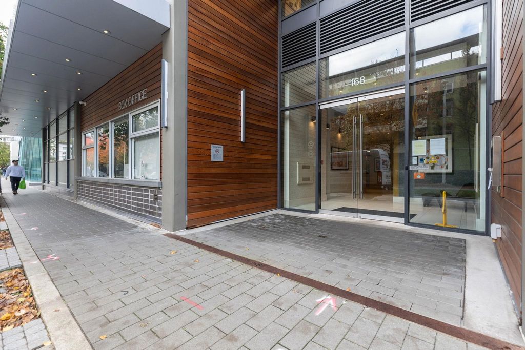 listing image 1101353843586149468