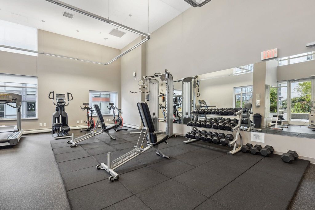 listing image 1106777894455475064