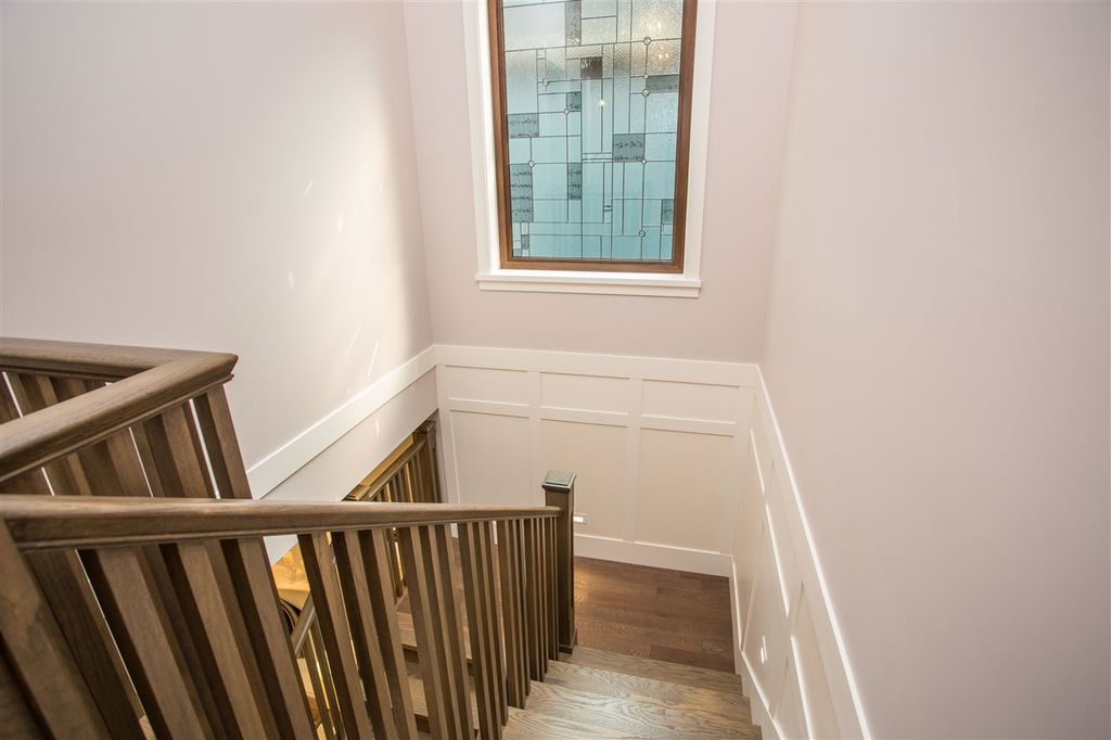 listing image 1109863371231059953