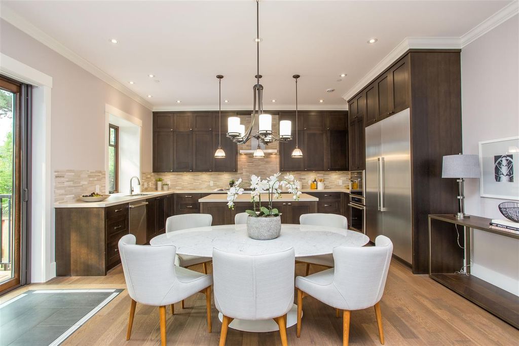 listing image 1105747849513686664