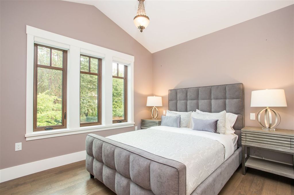 listing image 1104353509438660564