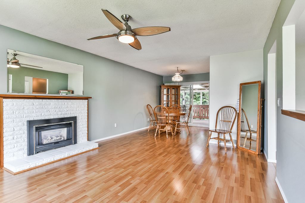 listing image 1109127729106270388