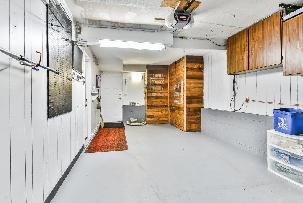 listing image 1104845745106992553