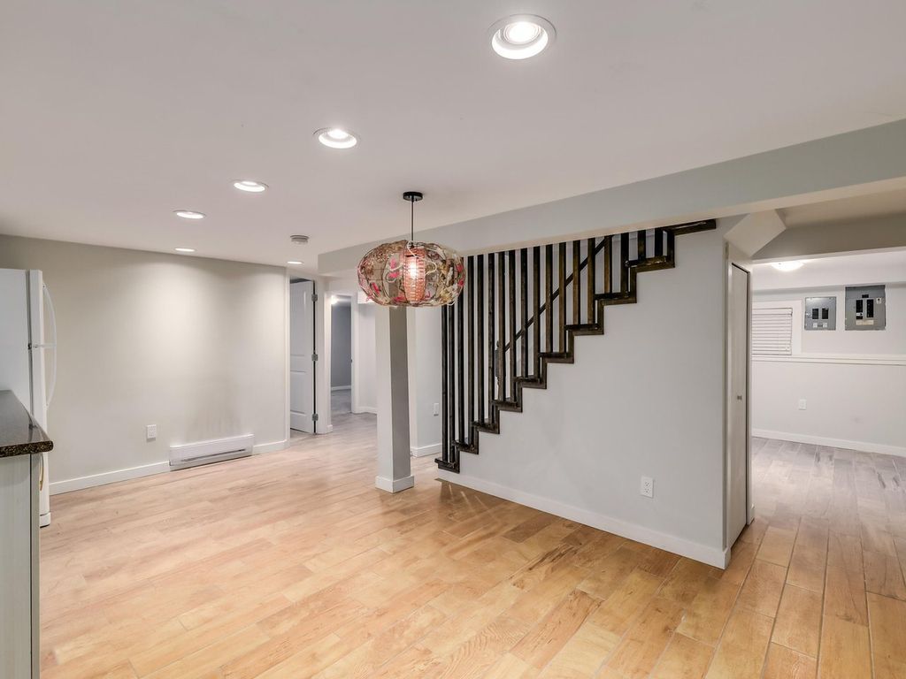 listing image 1103153151255328748