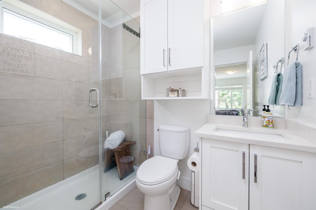 listing image 1106584918371797944