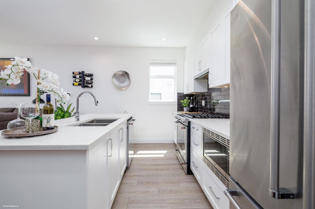 listing image 1108708164095238155