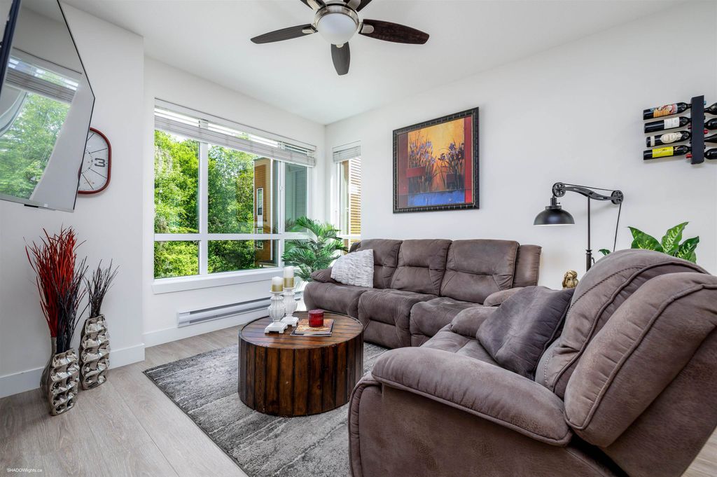 listing image 1106674698824945925