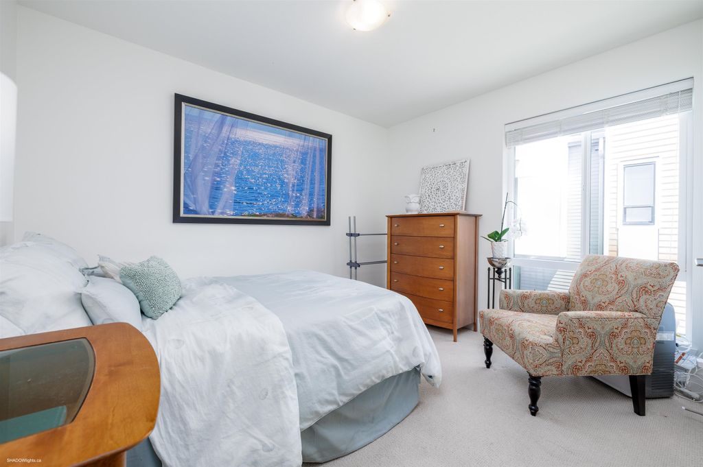 listing image 1102053361559185834