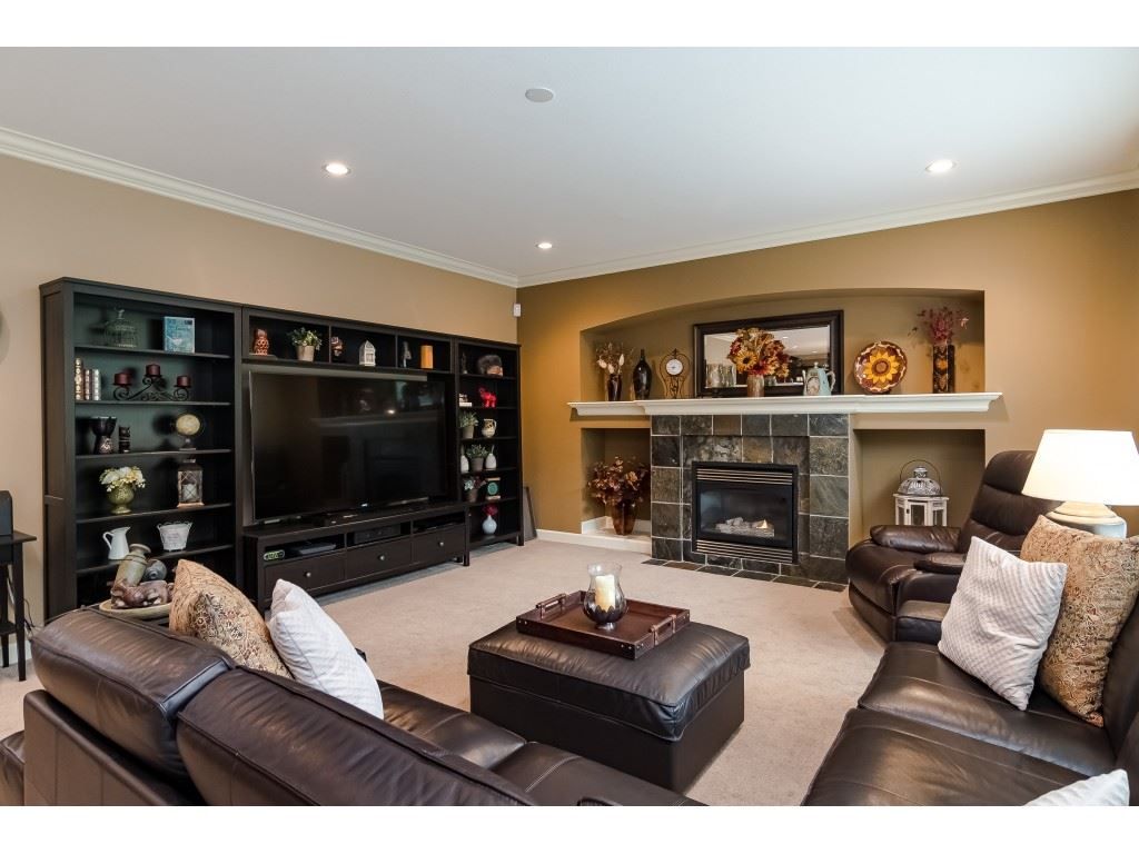 listing image 1100605821485220277