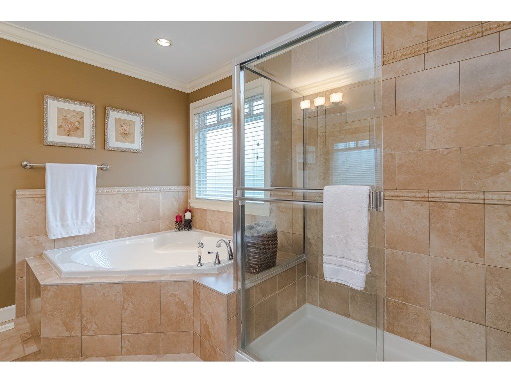 listing image 1103580191680182367