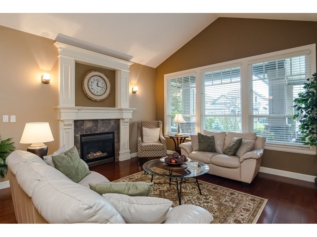 listing image 1105568358697455419