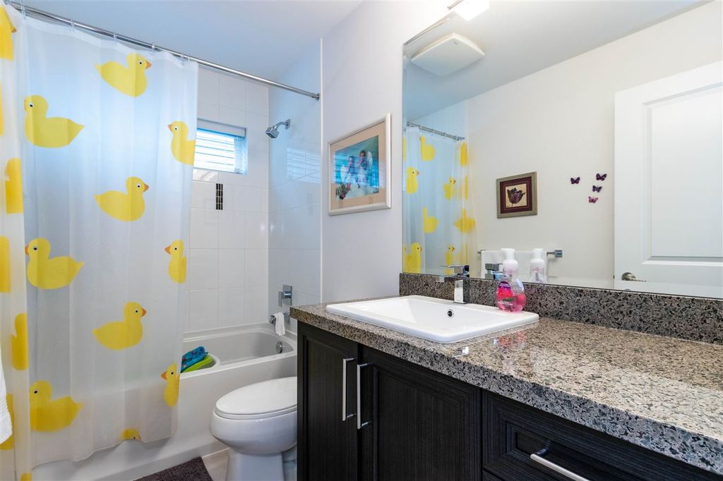 listing image 1102111559175217644