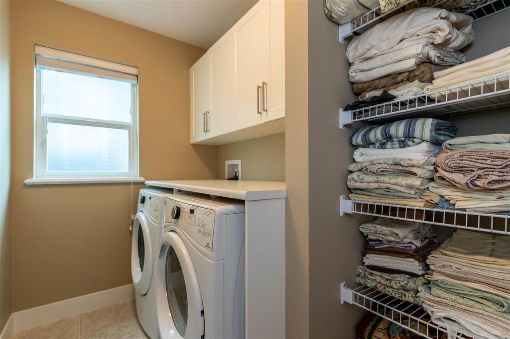 listing image 1103121332203919820