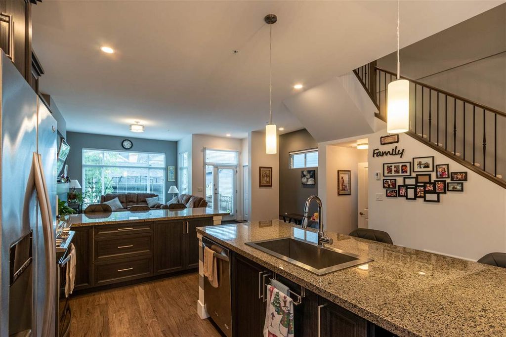 listing image 1103016665873706150