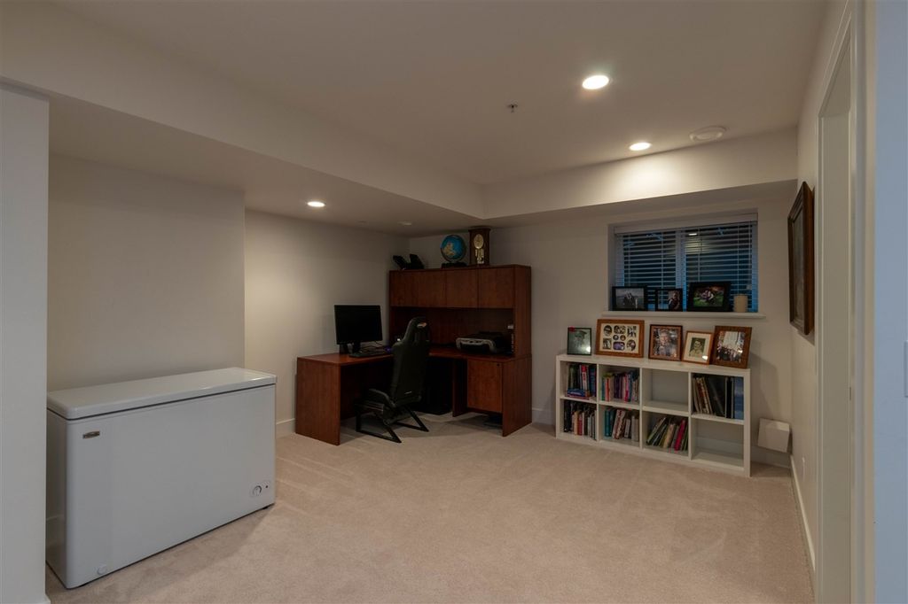 listing image 1107475025134378612
