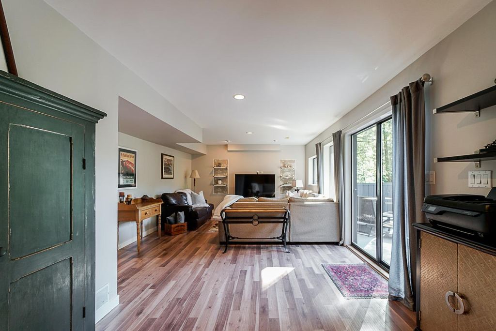 listing image 1103660622160687001