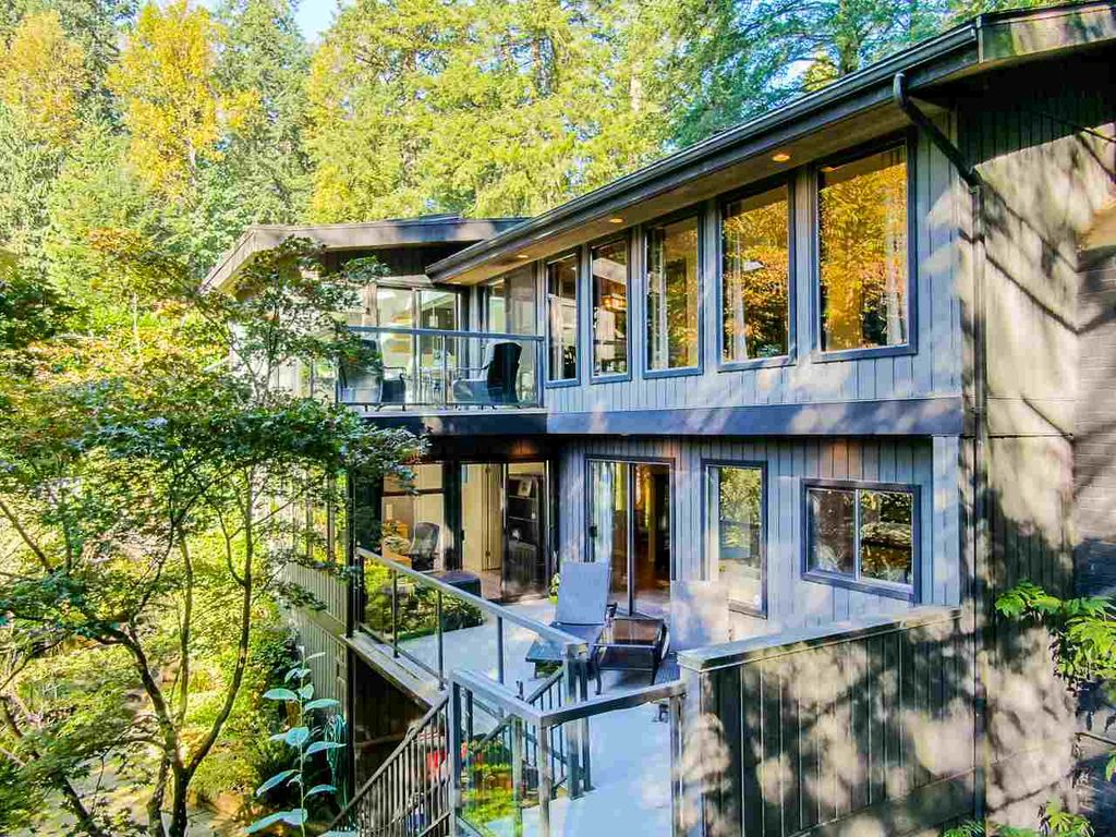 listing image 1101563533655375670