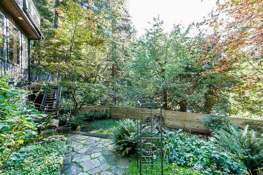 listing image 1105077460246128617