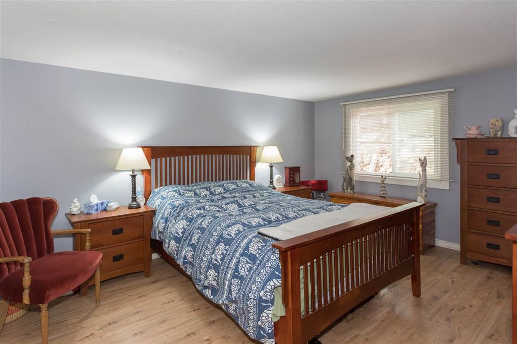 listing image 1103777399173125676