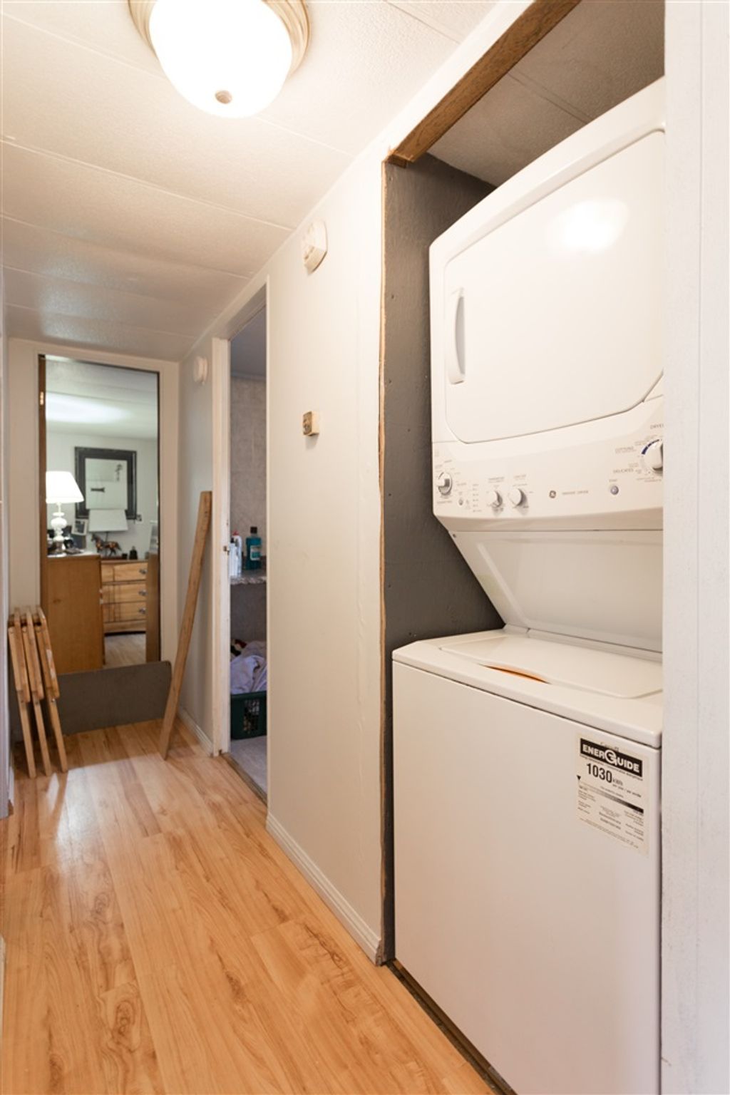 listing image 1102107847897292220