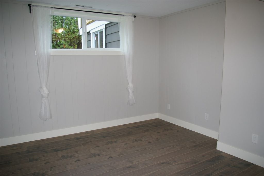 listing image 1100523896986161375