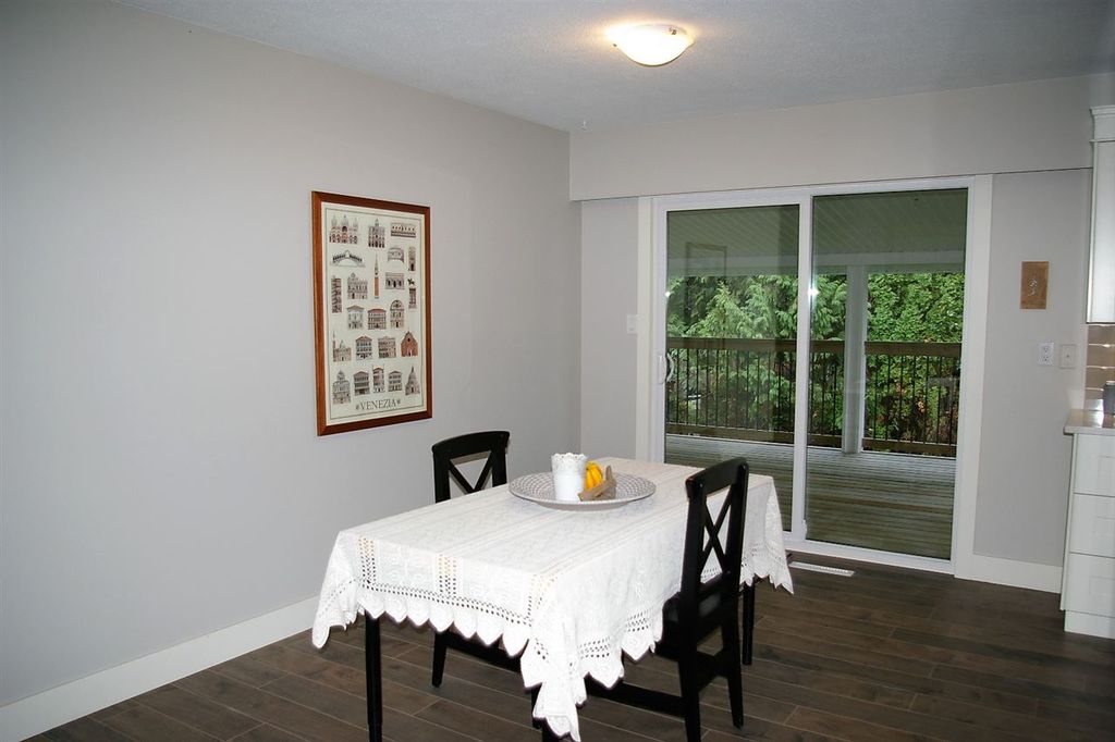 listing image 1103767888283010623