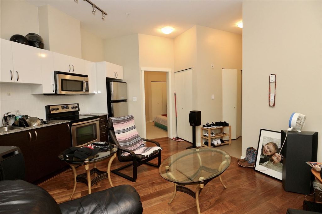 listing image 1105220406379478815
