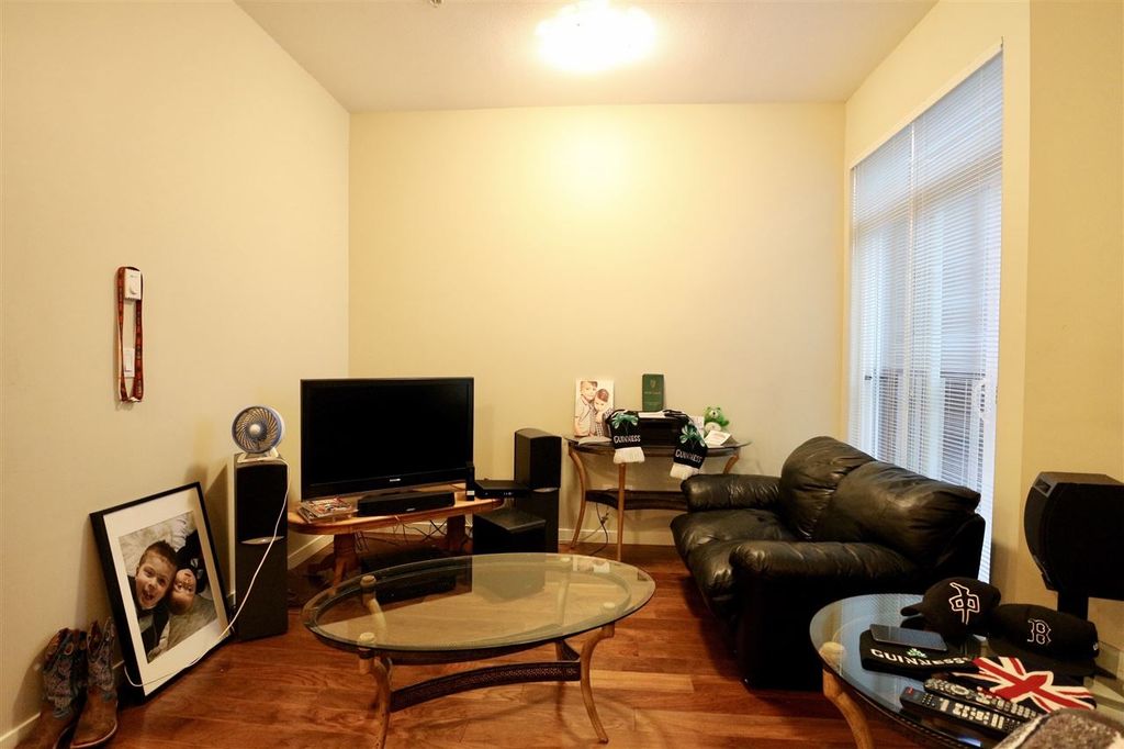 listing image 1105994203575841940