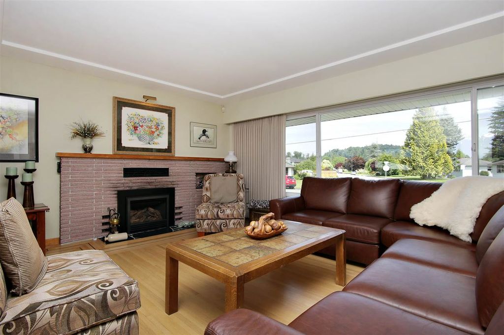 listing image 1105564052744136735