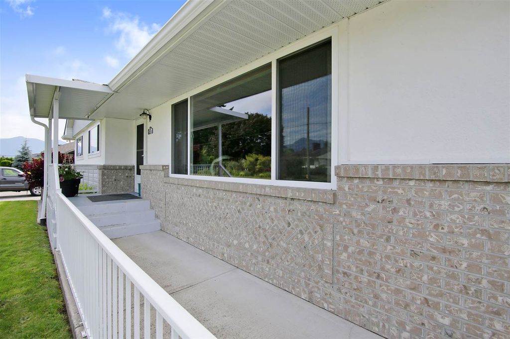 listing image 1102464446715776791