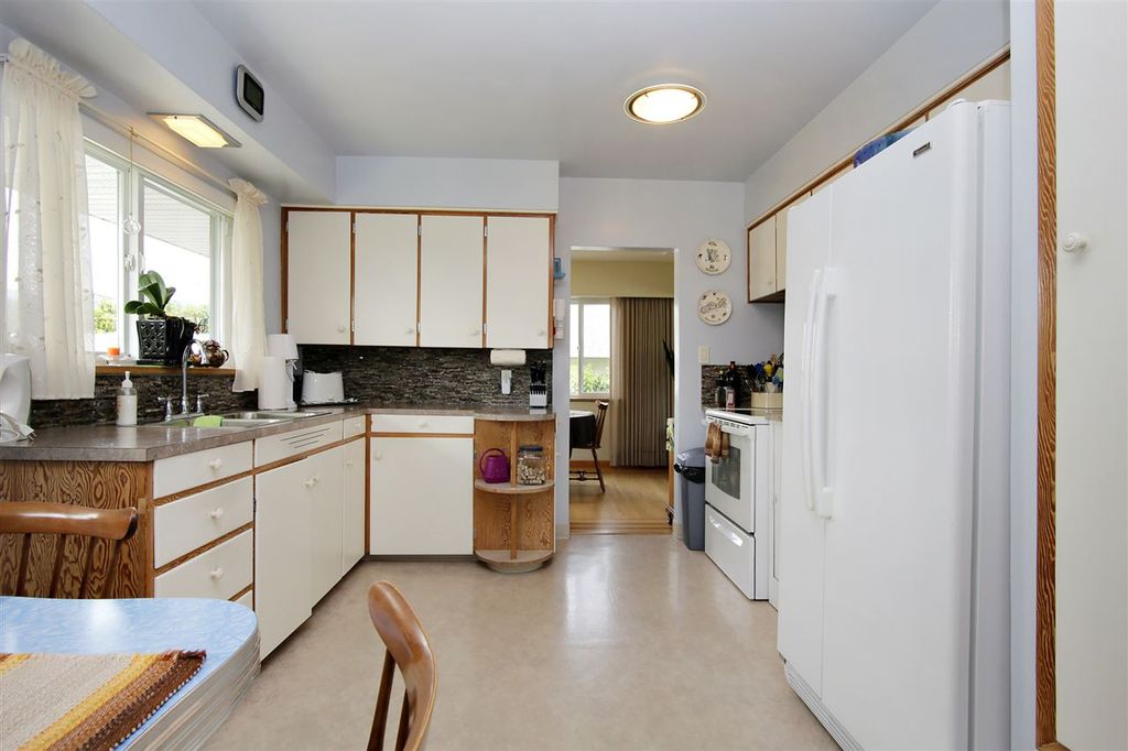 listing image 1105594542440241149