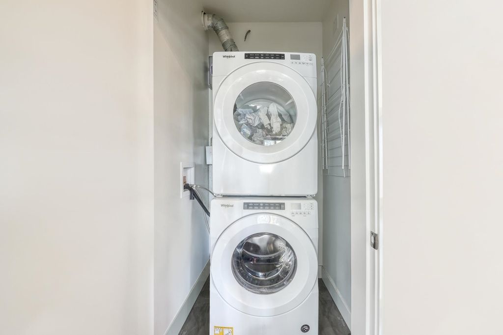 listing image 1103590901461219614