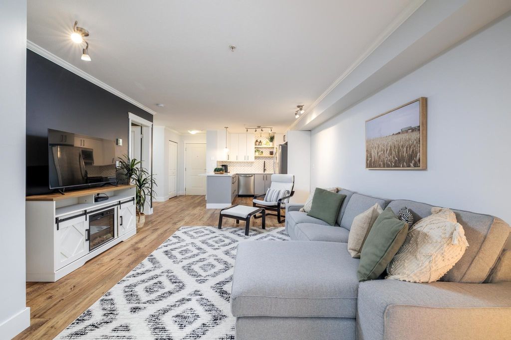 listing image 1107219013197712743