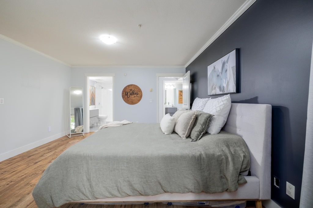 listing image 1101562056946139352