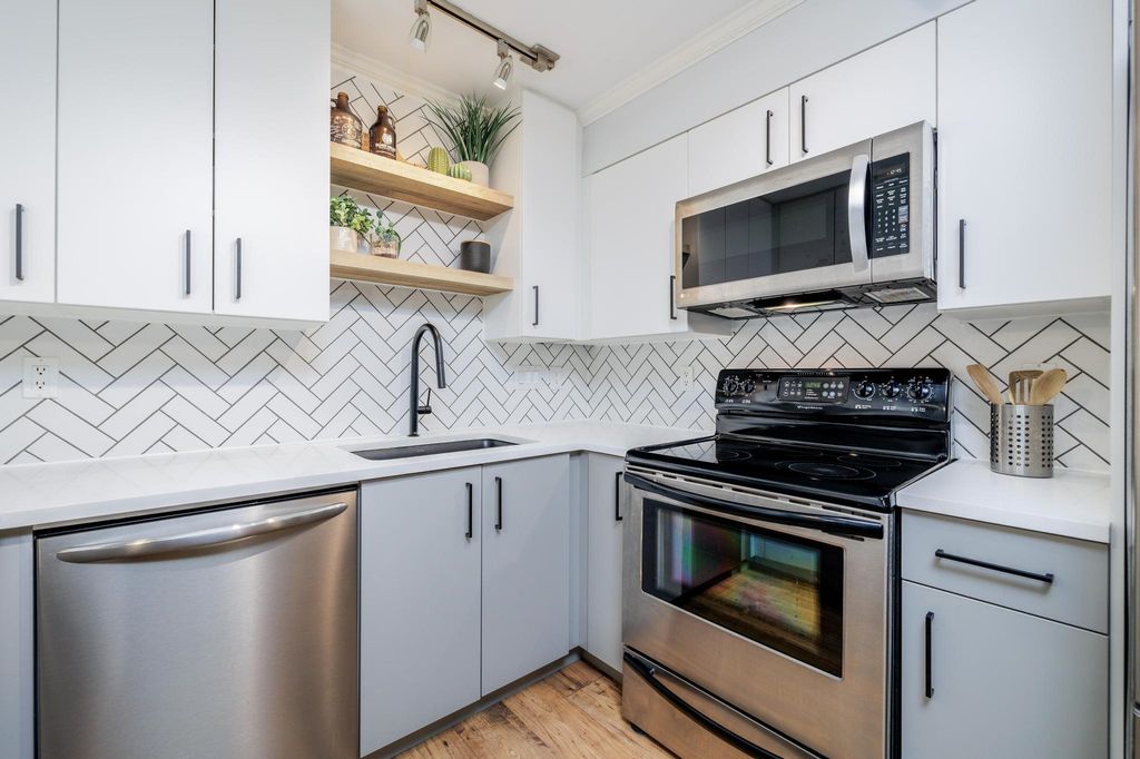 listing image 1101914456728933320