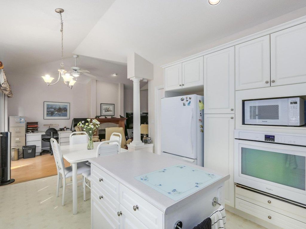 listing image 1107547358411294750