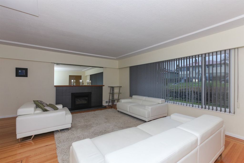 listing image 1108901310685901317